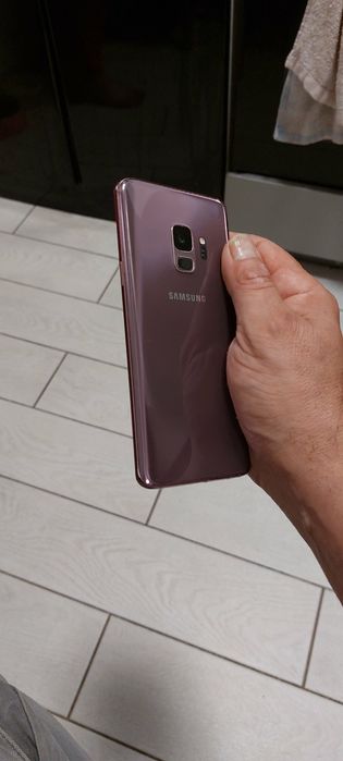 Samsung s9 хорошее сост. 6.64гб.