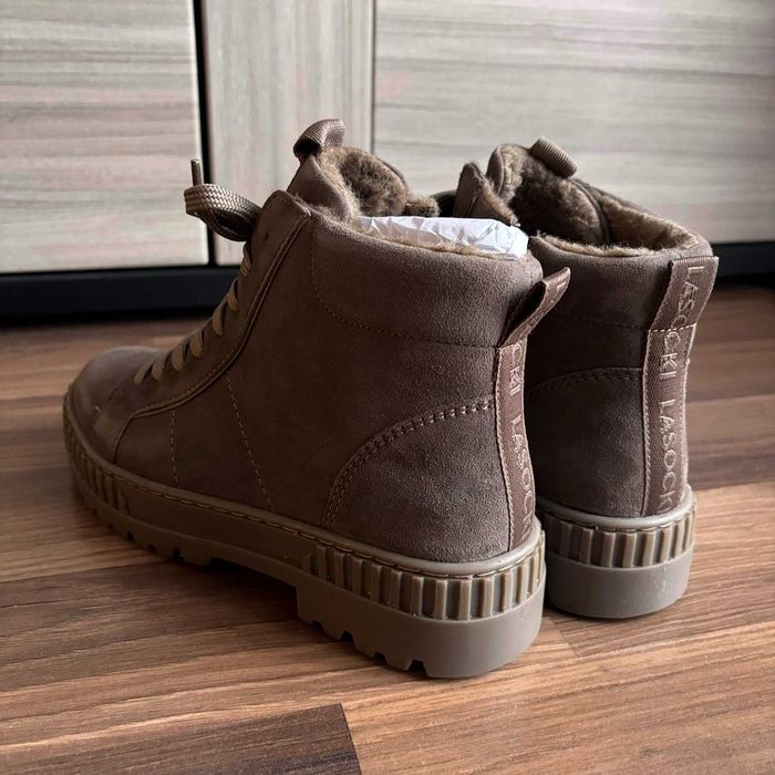 Lasocki | Trzewiki zamszowe ocieplane | Kolor: beżowy ciemny