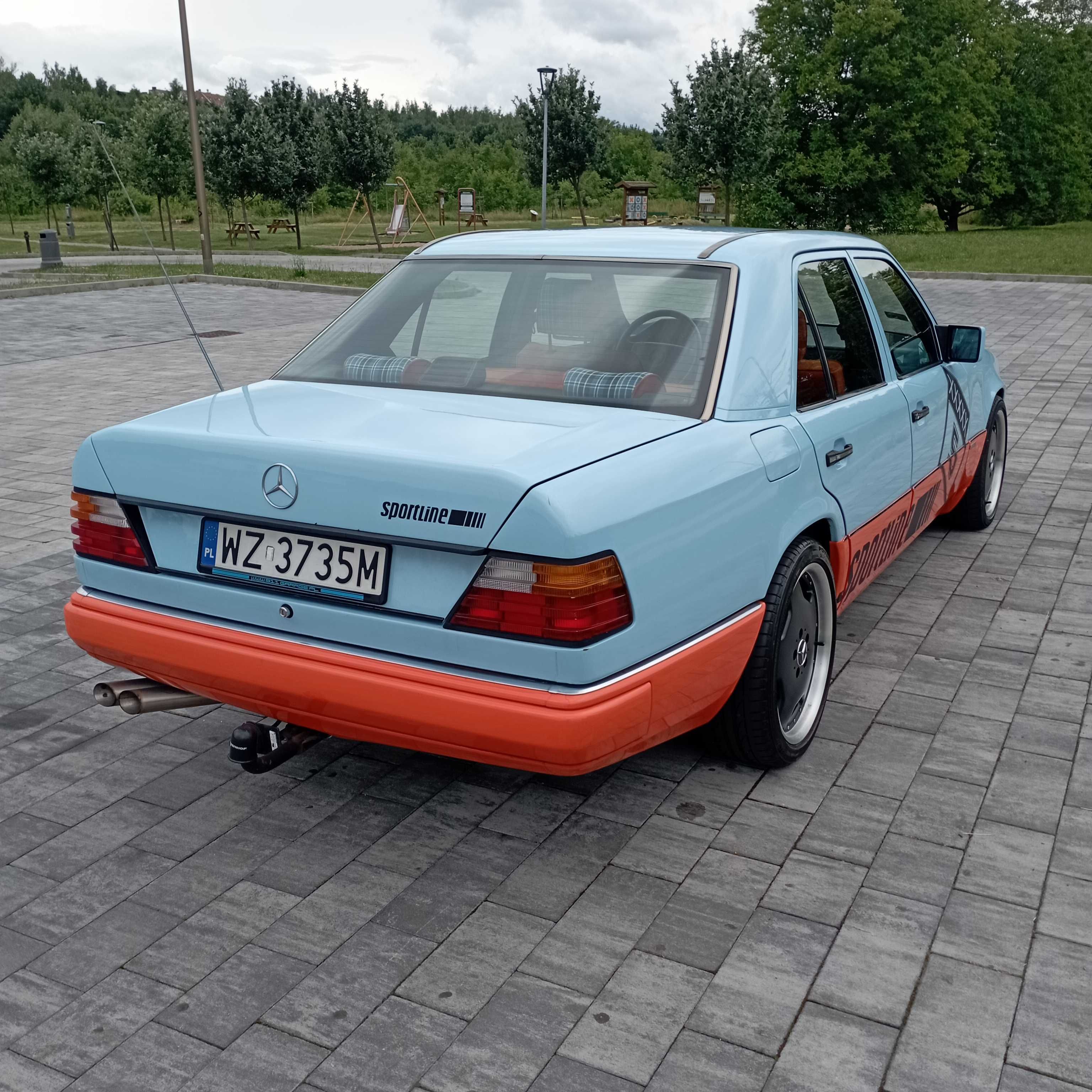 Mecedes-Benz W124 RARYTAS po odbudowie  w legendarnych barwach GULF