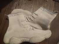 Кросівки шкарпетки р 39