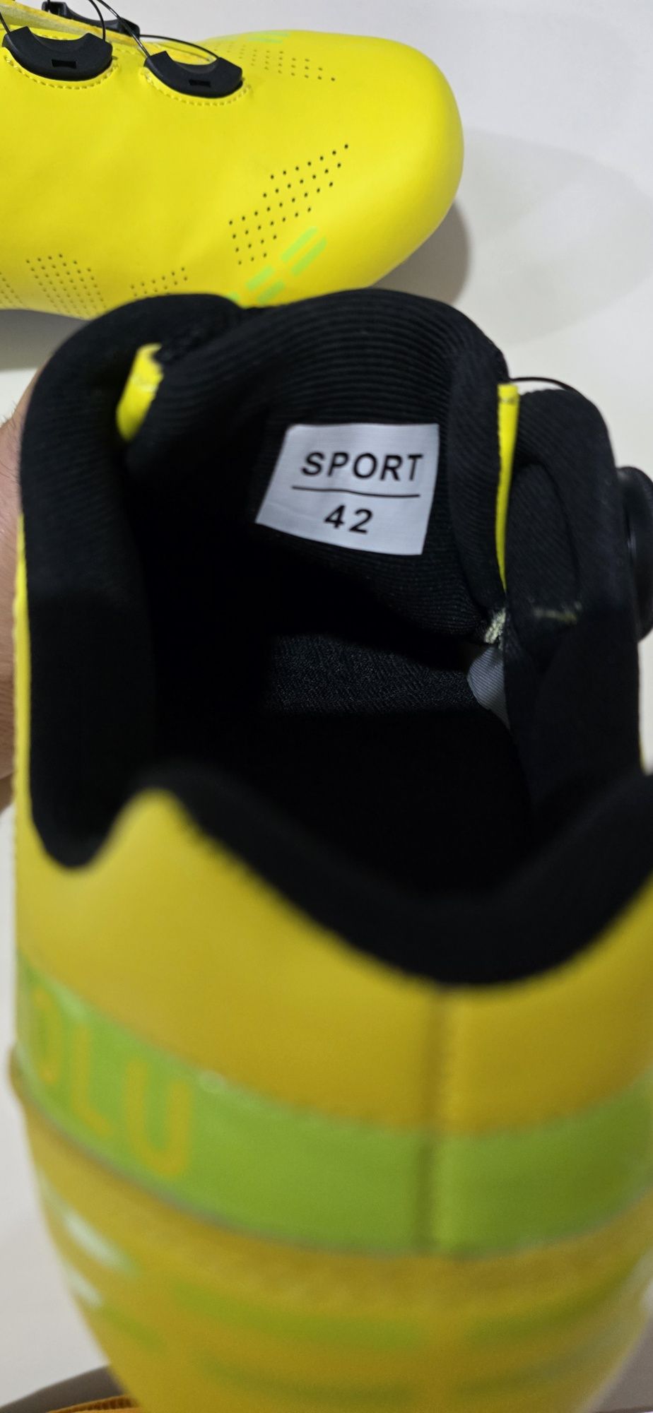 Sapatos de estrada ou btt