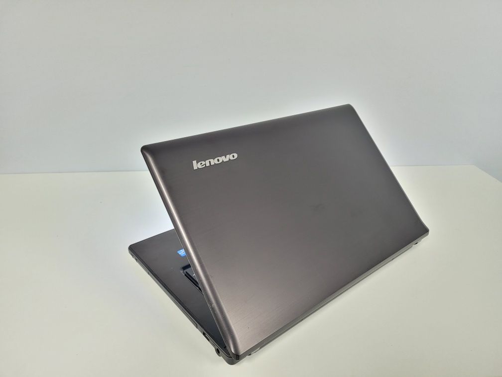 Laptop biznesowy Lenovo - i5, 8gb ram, dysk 500gb, Radeon, Super Bat.