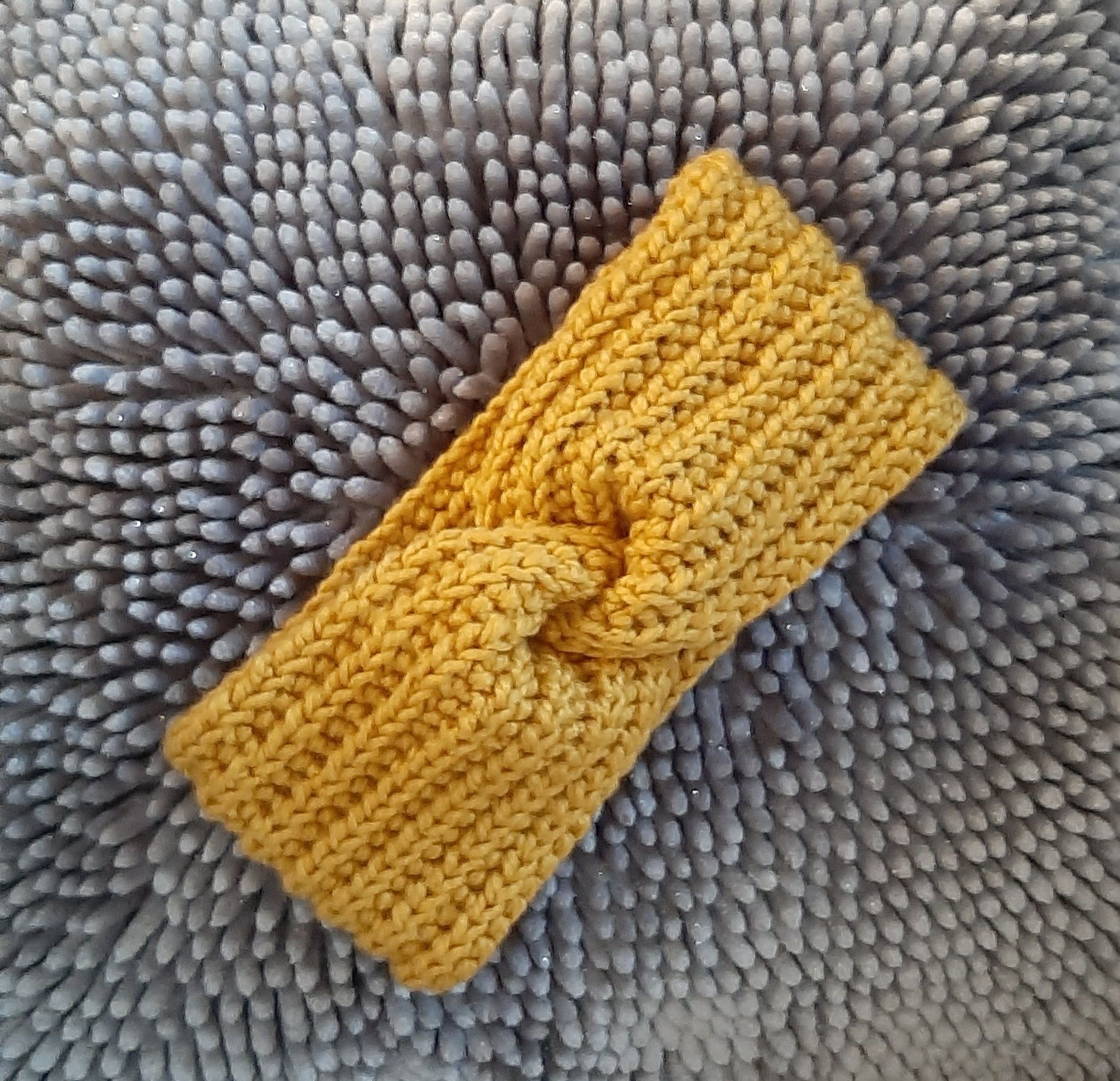 Handmade Opaska z wełny na szydełku