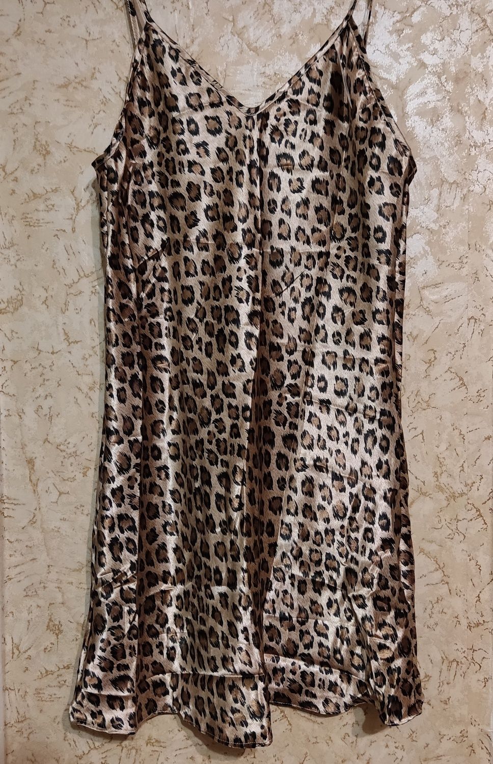 Нічна сорочка атласна леопардова