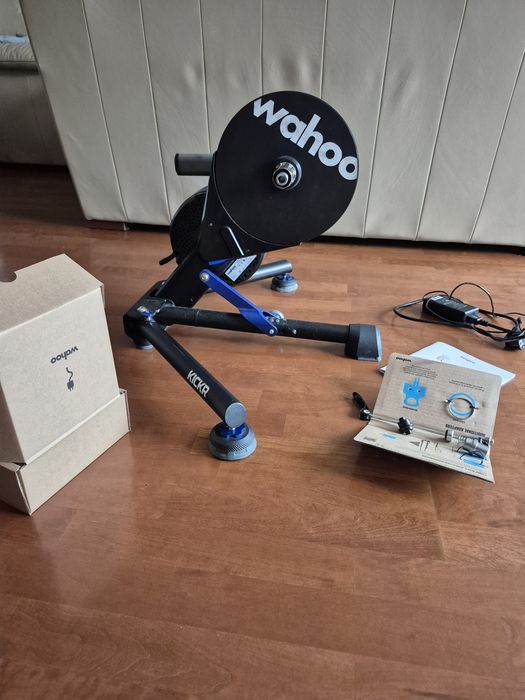 Trenażer rowerowy Wahoo Kickr V5