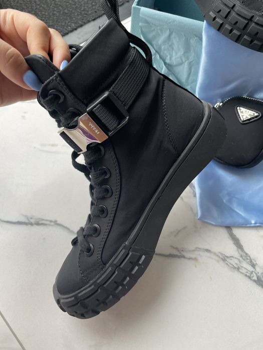 Кеди жіночі prada