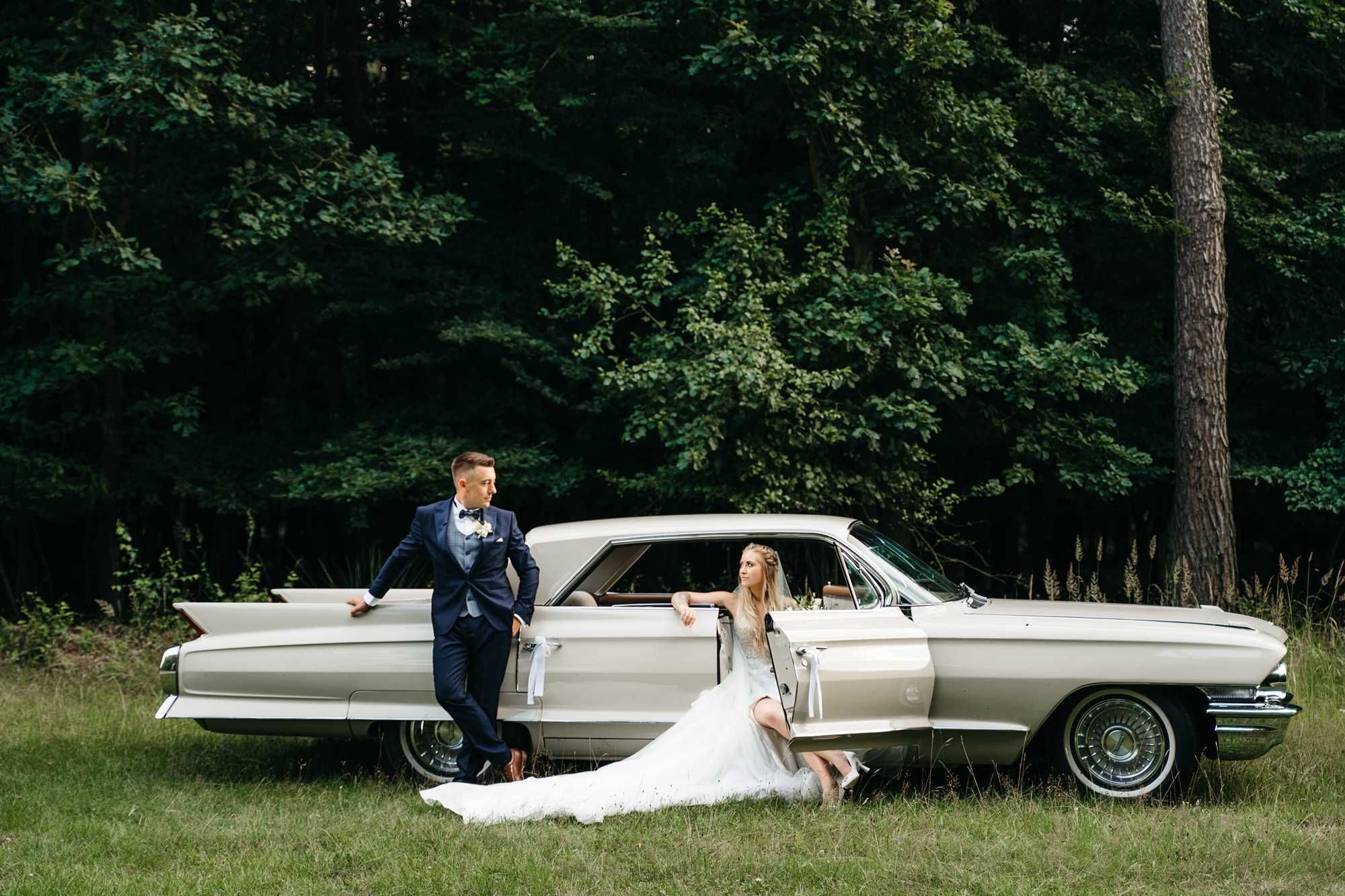 Auto do ślubu samochód do ślubu Auto na wesele Cadillac Deville Klasyk