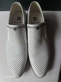 BASCONI  новые стильные дышащие белые туфли полностью натуральная кожа