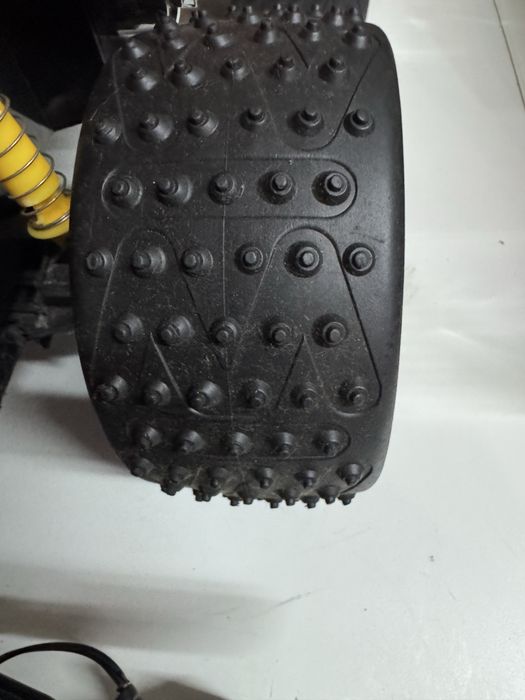 Telecomandado jipe todo terreno