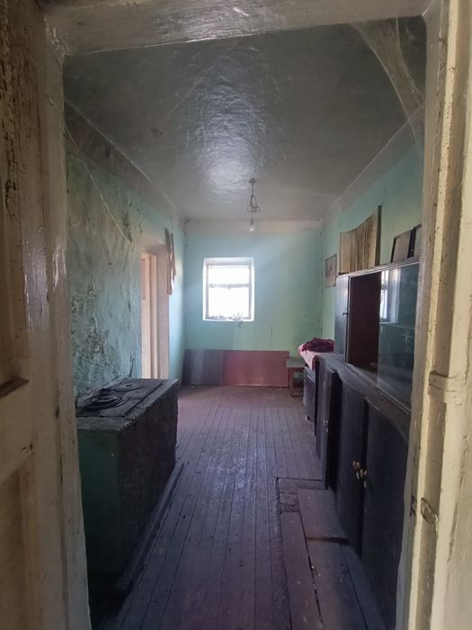 Продається будинок з великою земельною ділянкою чудовій локації