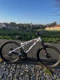 Vendo ou troco bike gt 1.0