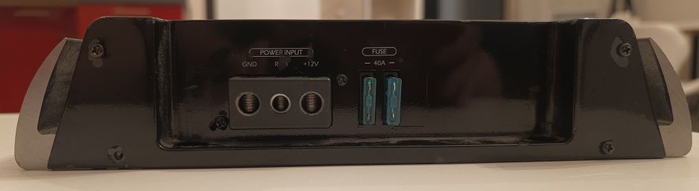 Wzmacniacz samochodowy Lightning audio S4 600.4S