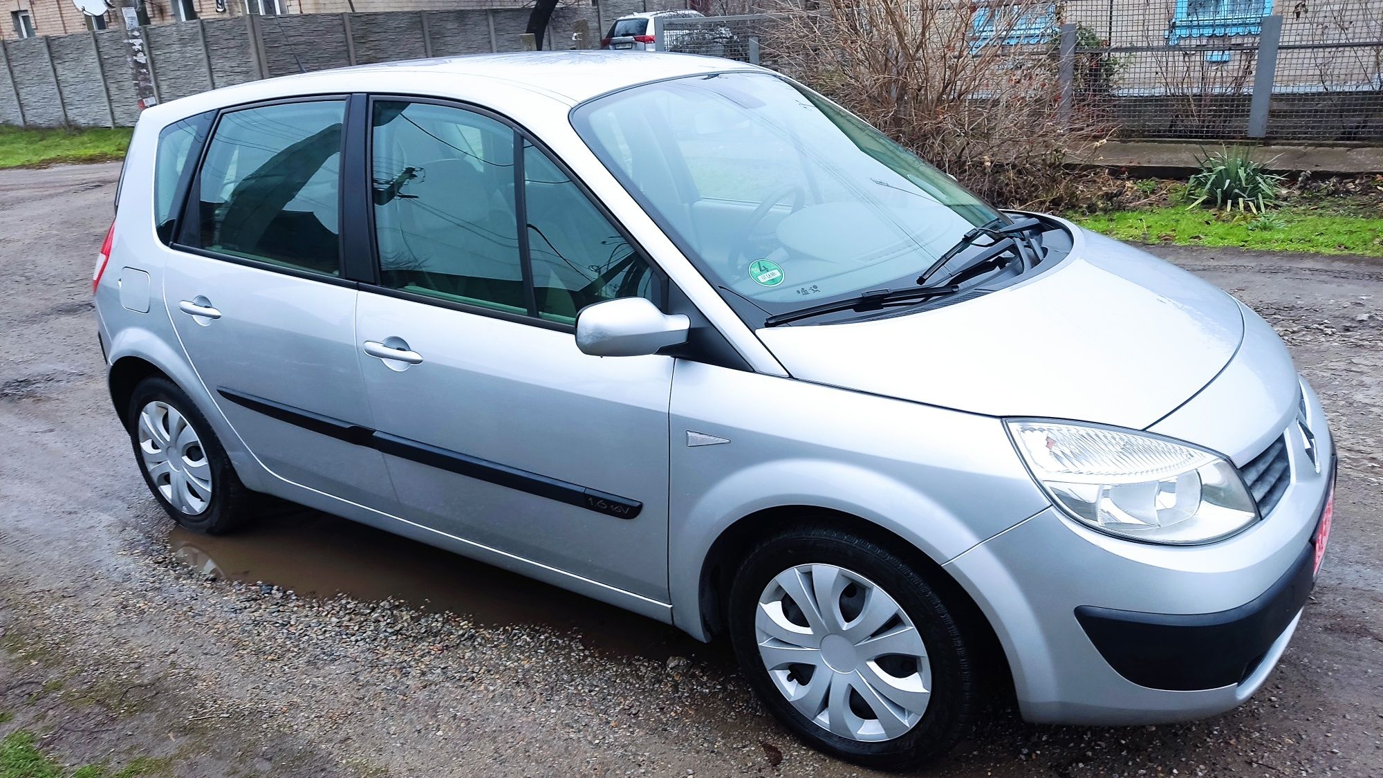 Продам Renault Scenic 2005 1.6 газ/бензин