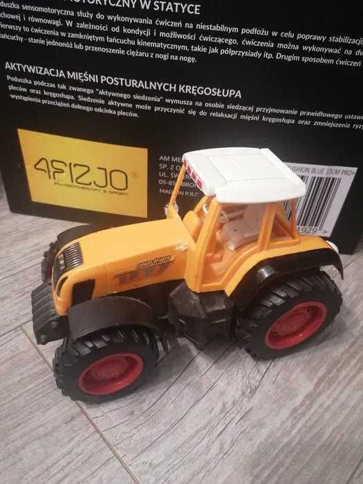 Traktor z napędem sprawny