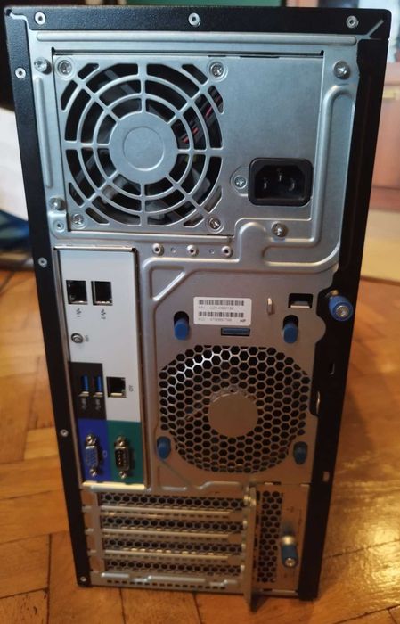 HPE ProLiant ML310e Gen8 v2