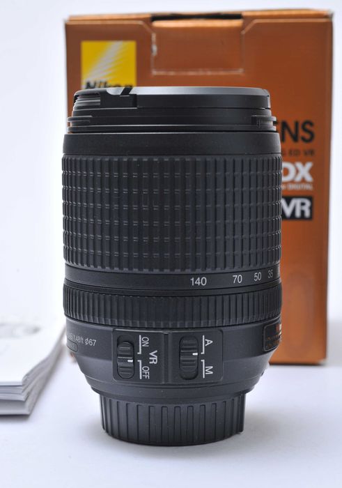 Nikon Nikkor AF-s 18-140mm f3.5-5.6 G ED VR DX Nova