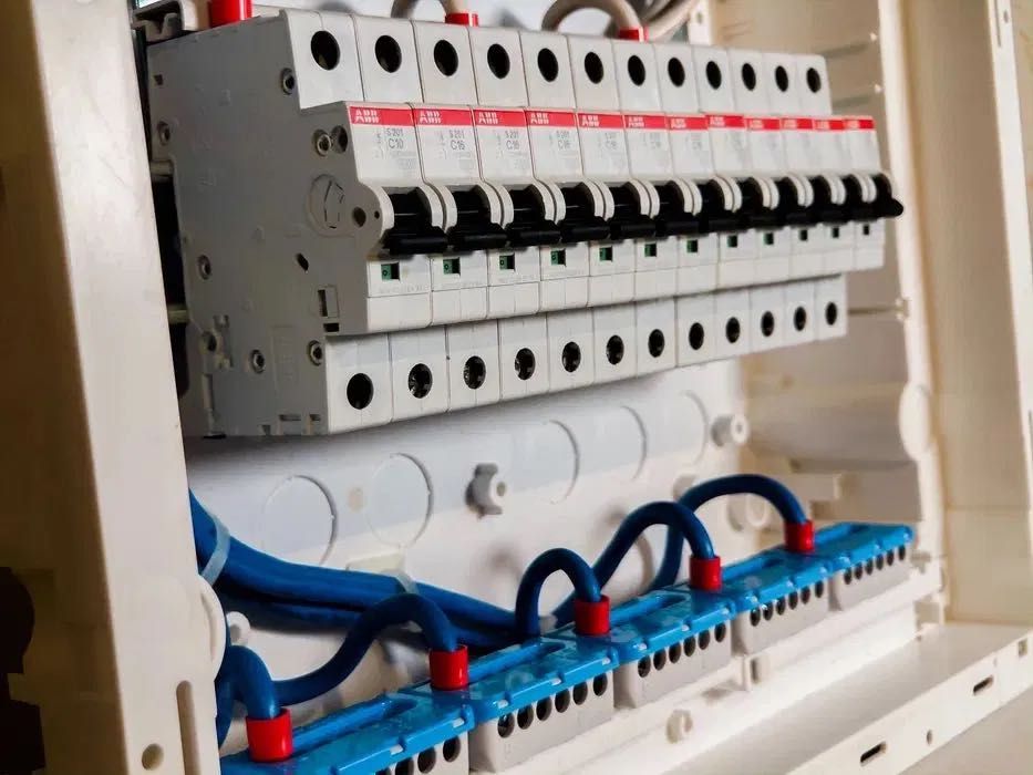 Elektryk Krzeszyce - Przyłącza, modernizacje, AGD, Pomiary okresowe