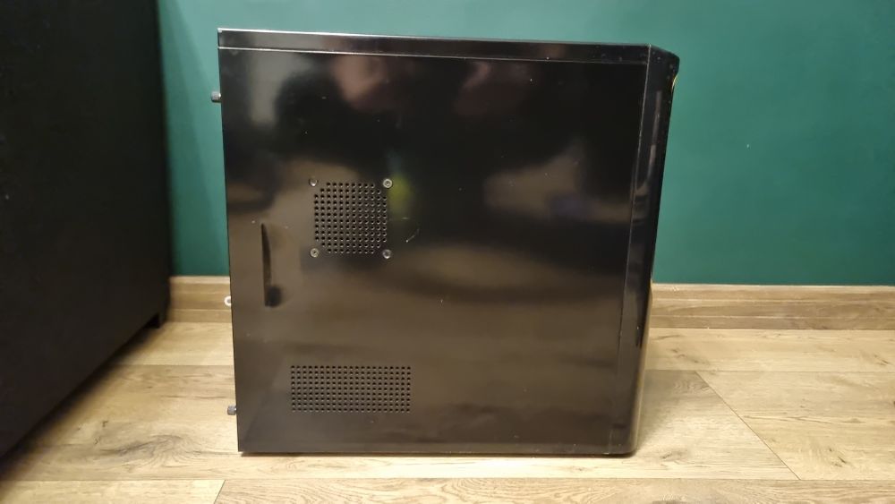 Komputer stacjonarny PC, AMD, Nvidia, 8GB, klawiatura i mysz, WIFI!