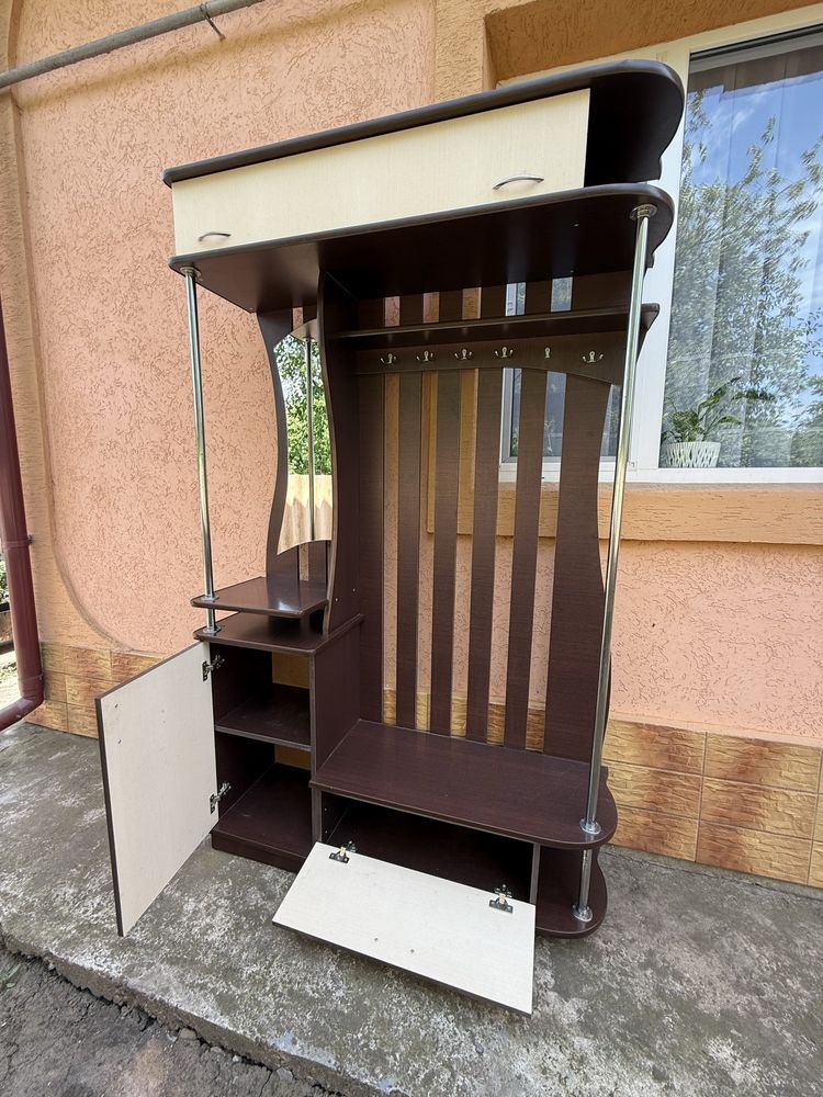 Продається прихожа