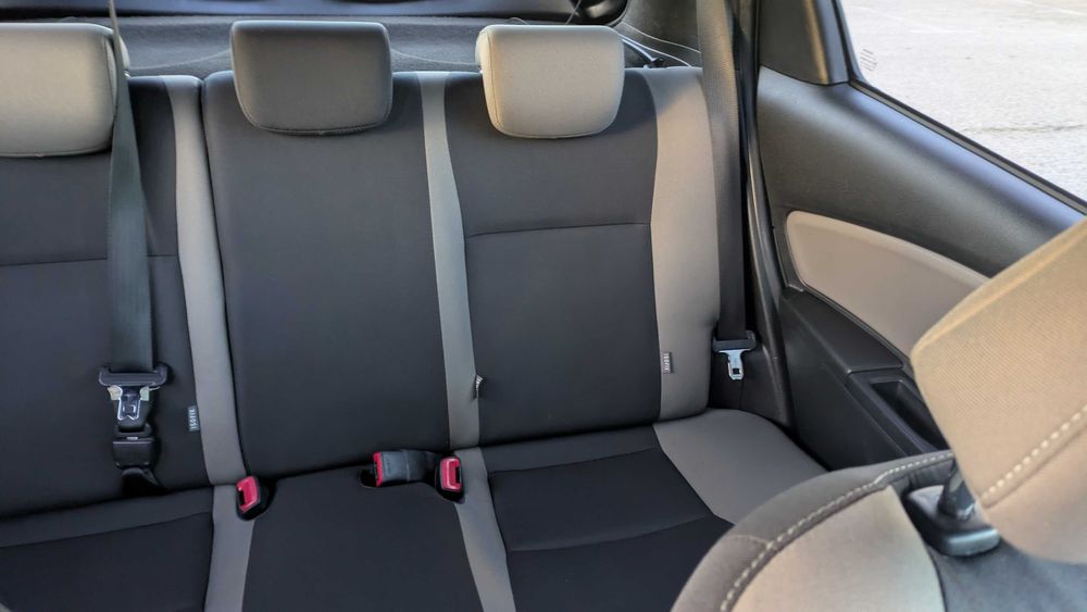 Toyota Yaris Hybrid HSD Square Collection - 2016