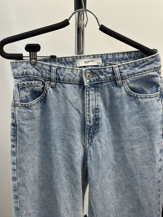 Прямі джинси з розрізами Reserved 38р