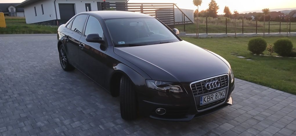 Audi A4 B8 2.0TDI Led Bi Xenon sedan