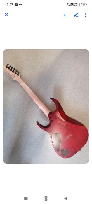 Czerwona Gitara elektryczna