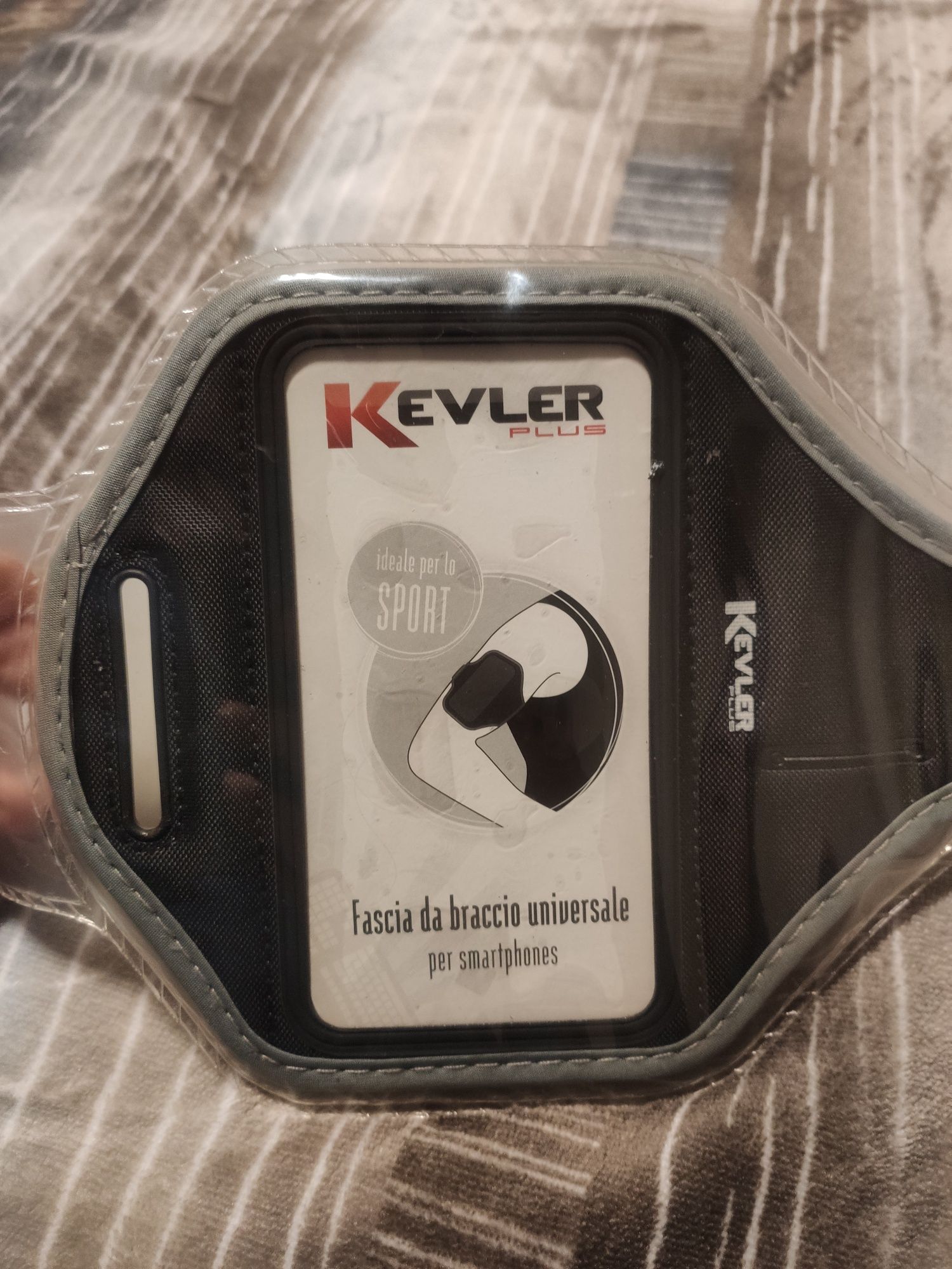 Тримач для телефону на руку Kevler plus