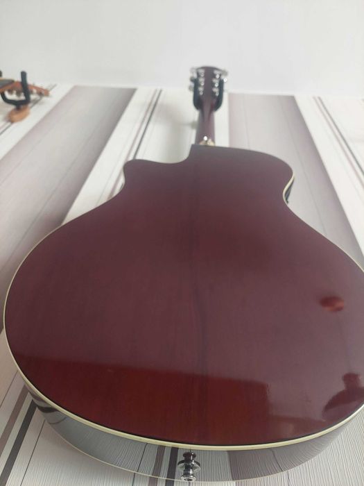 Guitarra acústica Yamaha APX500II