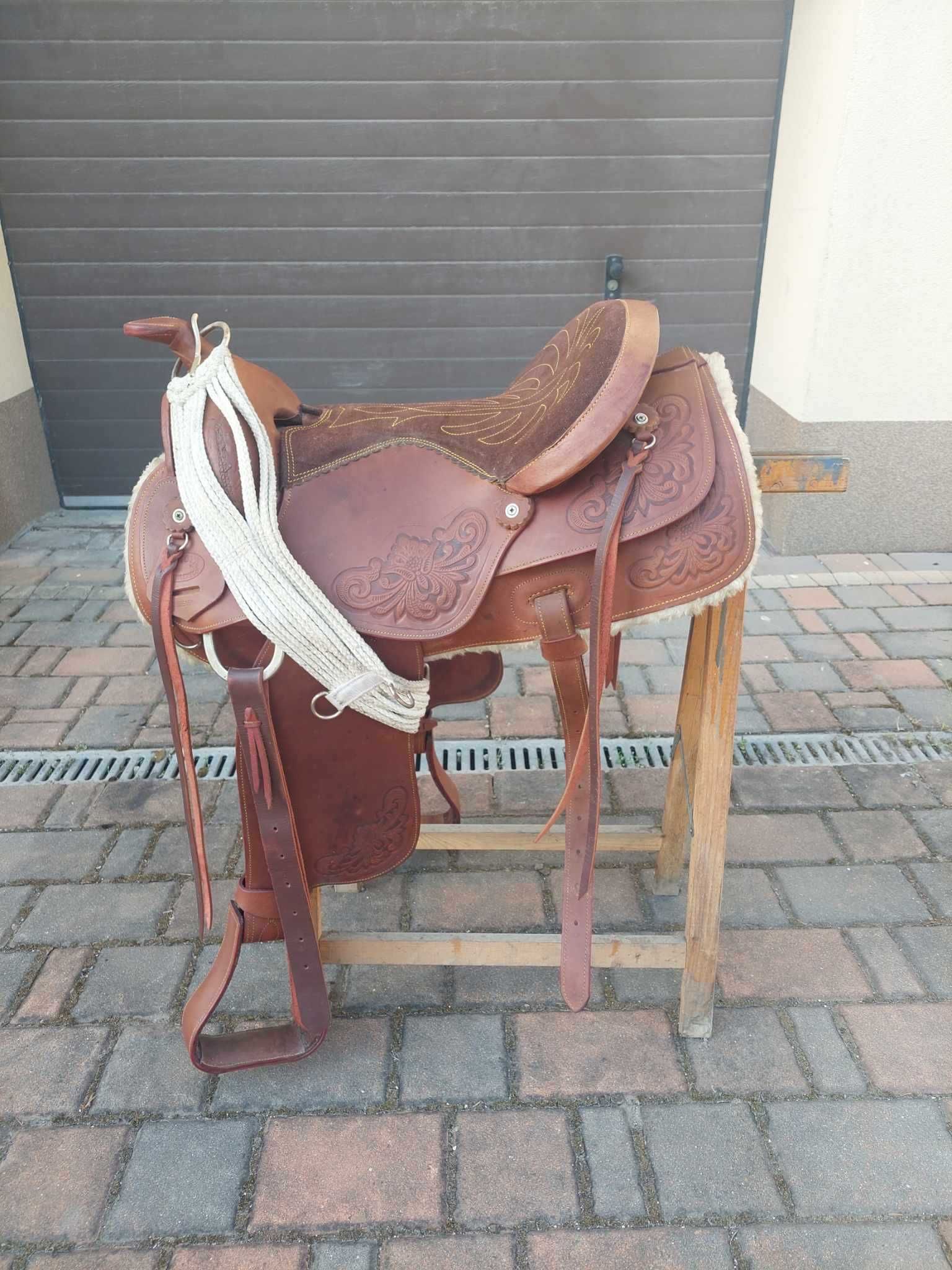 Siodło westernowe Lakota Saddlery Co 16"