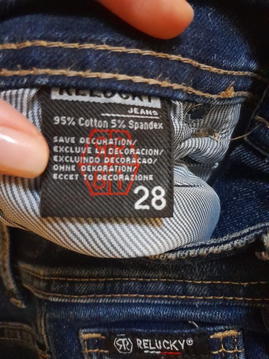Жіночі джинси мом