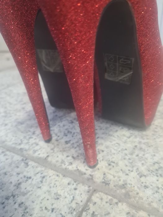 Czerwone brokat buty do pole dence 39/40