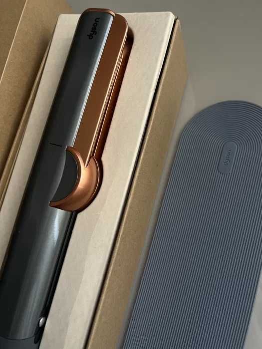 Dyson Airstrait™ Straightener HT01 (Nickel/Copper)