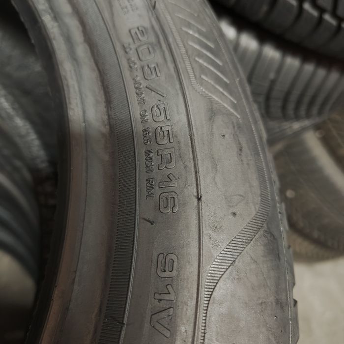 205/55/16 Sprzedam komplet opon całorocznych Goodyear