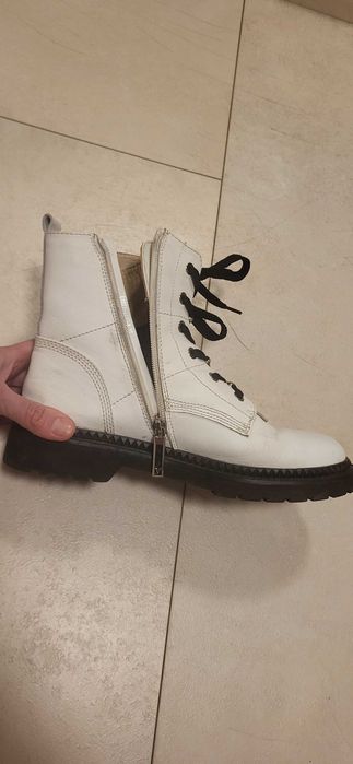 Шкіряні жіночі черевики