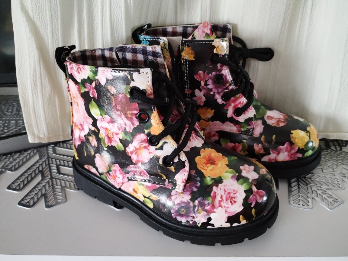 Botki w kwiaty 30