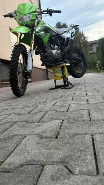 cross Defender 150 4t koła 19/16