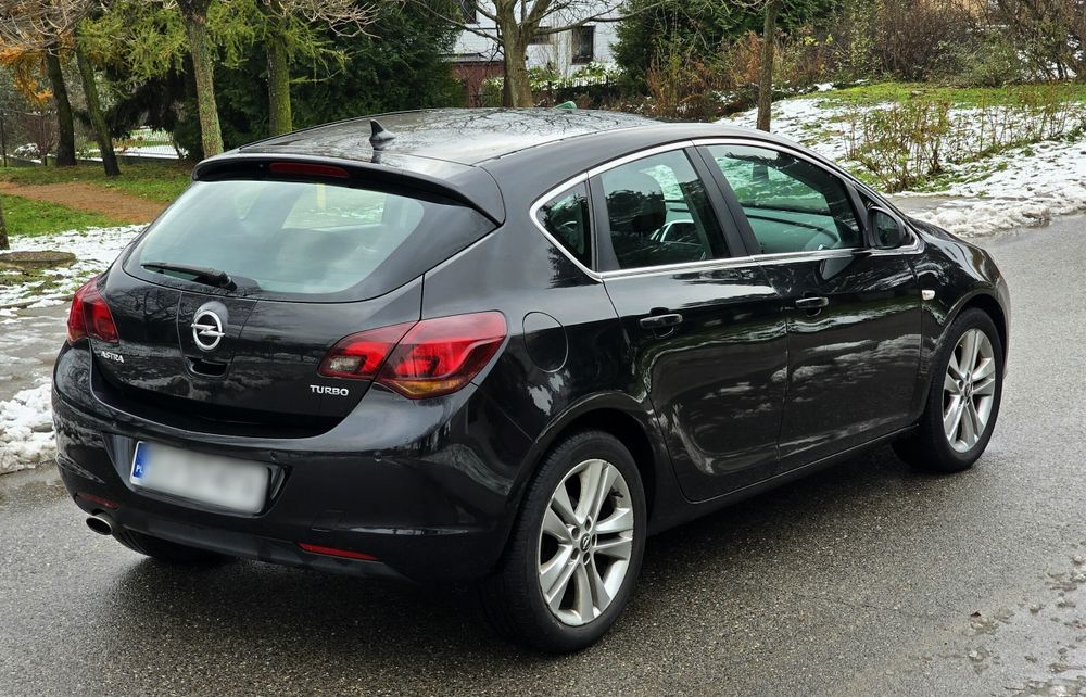 Opel Astra J 1.4 Turbo 140KM~Navi~Pakiet Winter~Bez Rdzy~Alufelgi~