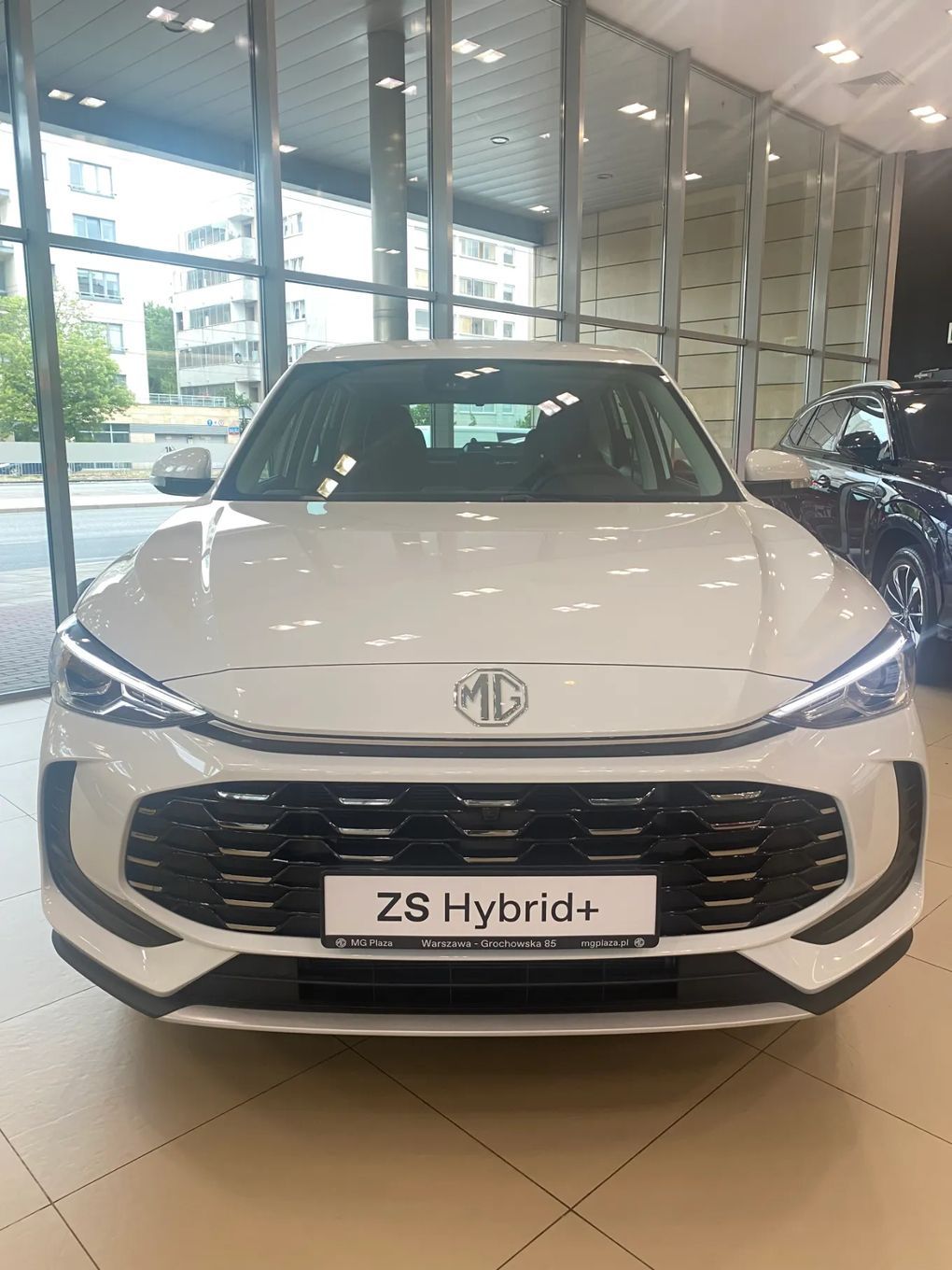 MG ZS MG ZS HYBRID+ od ręki