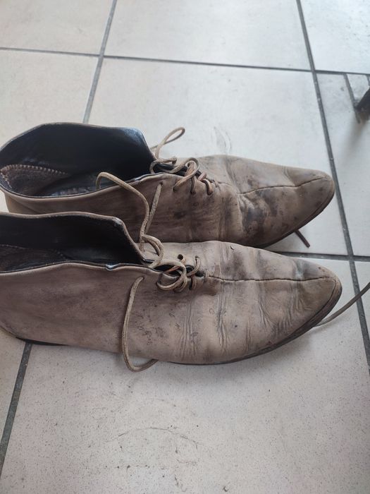 Buty męskie historyczne