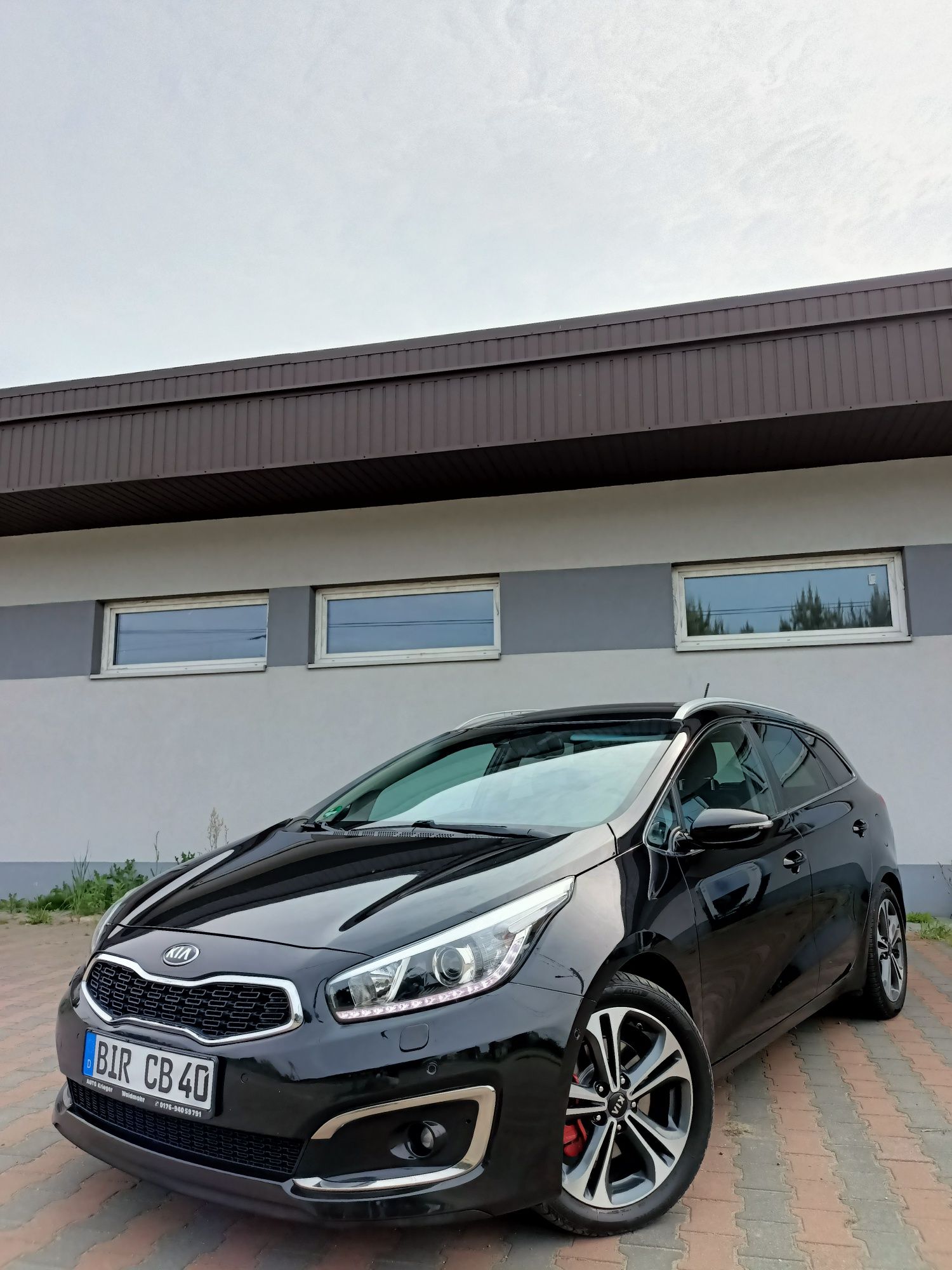 Kia cee'd sportswagon 1.6CRDI Spirit performance kamera