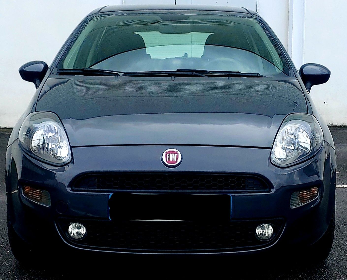 Fiat Punto EVO 65.000 kms 2015 NOVO ler