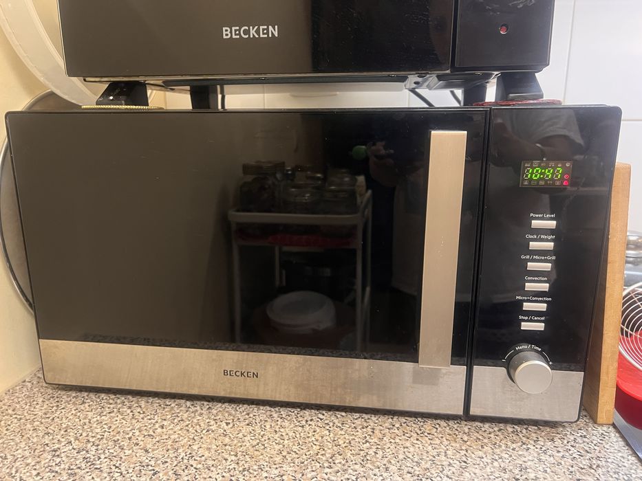 Microonda 30lts Becken Usada
