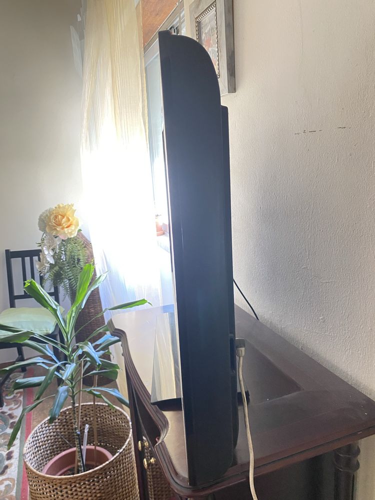 TV Led Samsung 40”