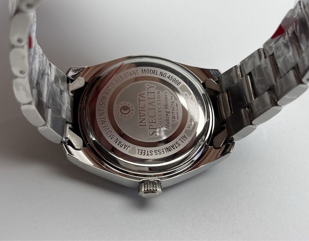 Invicta 45966, чоловічий сріблястий годинник інвікта