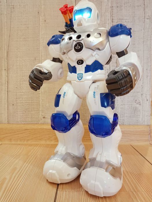 RRobot zdalnie sterowany na ładowanie