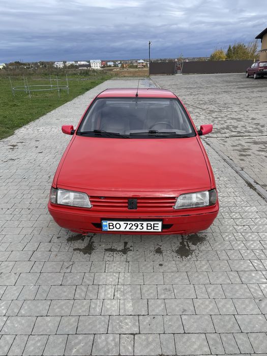 Продам машину потребує рук