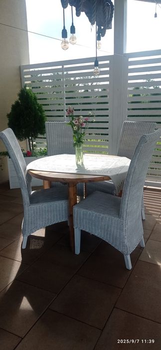 Meble ogrodowe, na taras. Lite drewno, naturalny ratan.