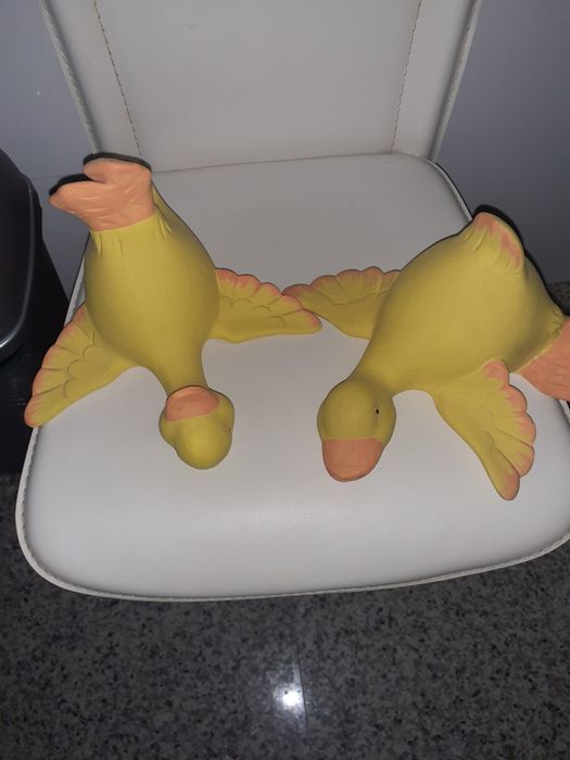 Decoração 2 patos em barro tamanho médio