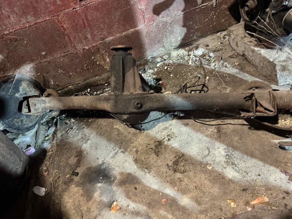 Мост ваз2103 б/в сборе